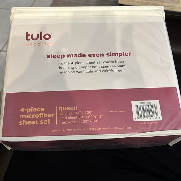 New Tulo 4-piece Microfiber Queen Sheet Set - Picture 2 of 3